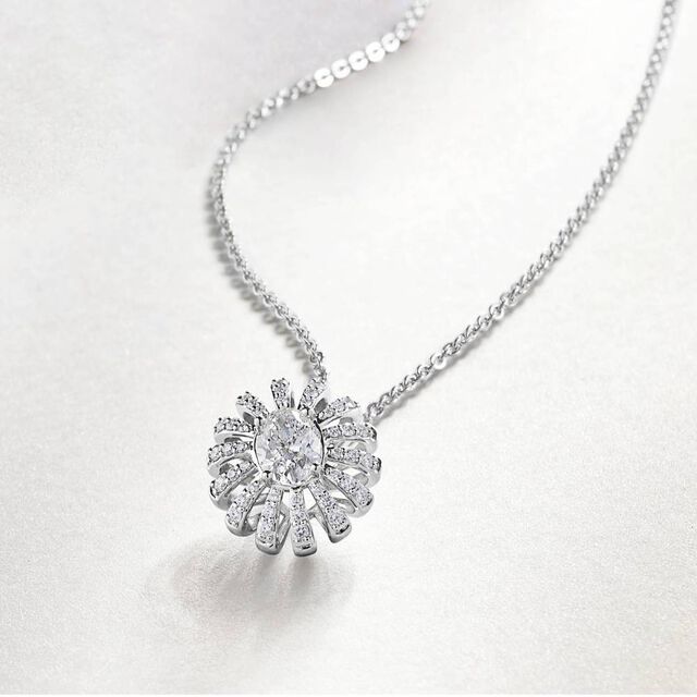 Her Heart's Desire Pendant,,hi-res image number null