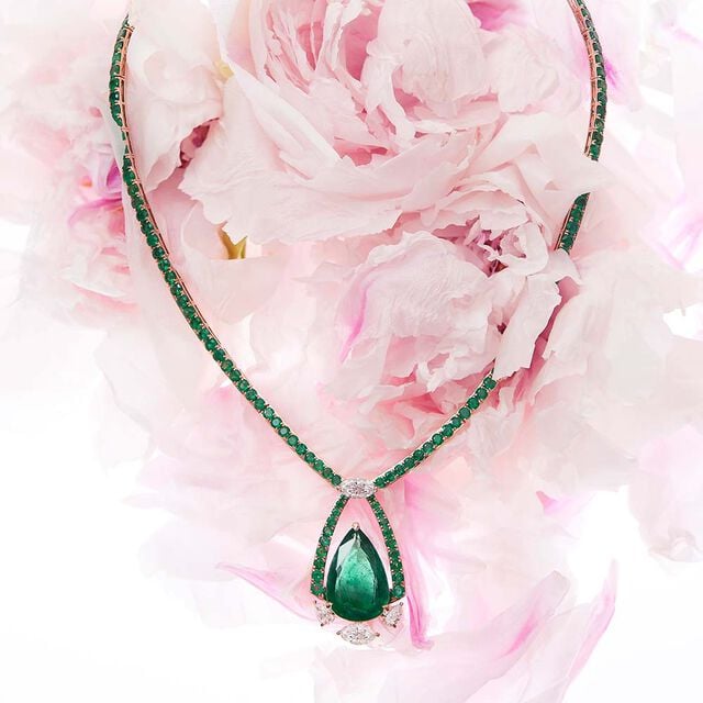 Emerald Riversong Necklace,,hi-res image number null