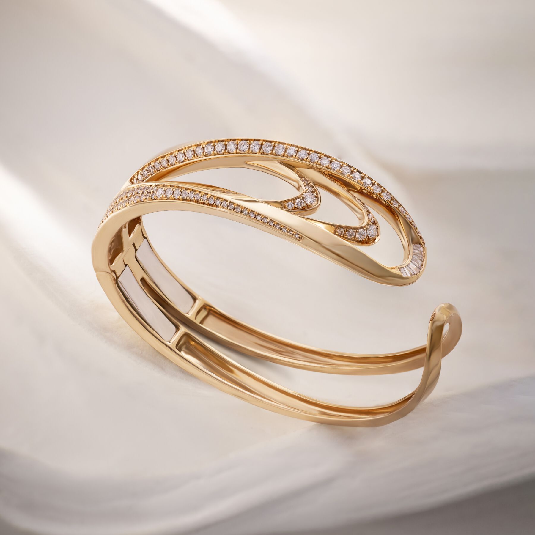 Diamond Bangles Online | Zoya A TATA Product