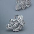 Unravelling the knot Earrings,,hi-res image number null