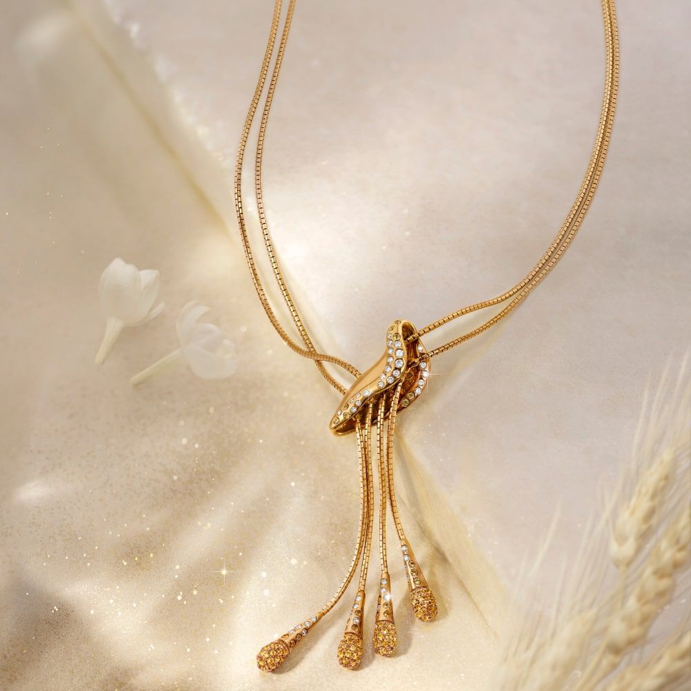 Vogue jewellers chain designs