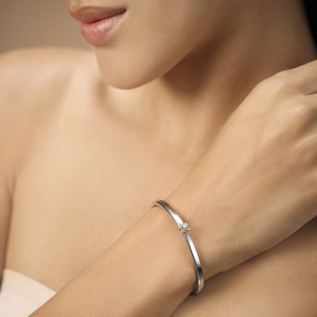 My Embrace Platinum Bangle Mini, 1 Diamond​,,hi-res image number null
